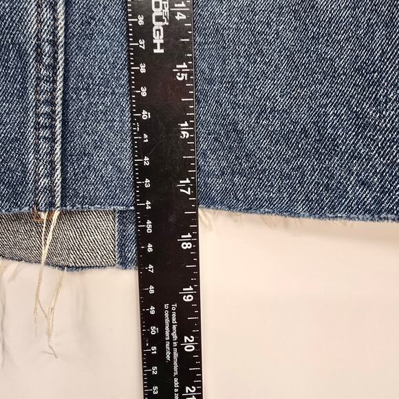 NEW Vervet Women's Claudia Distressed Denim Skirt Medium Wash Size Small - Picture 12 of 12